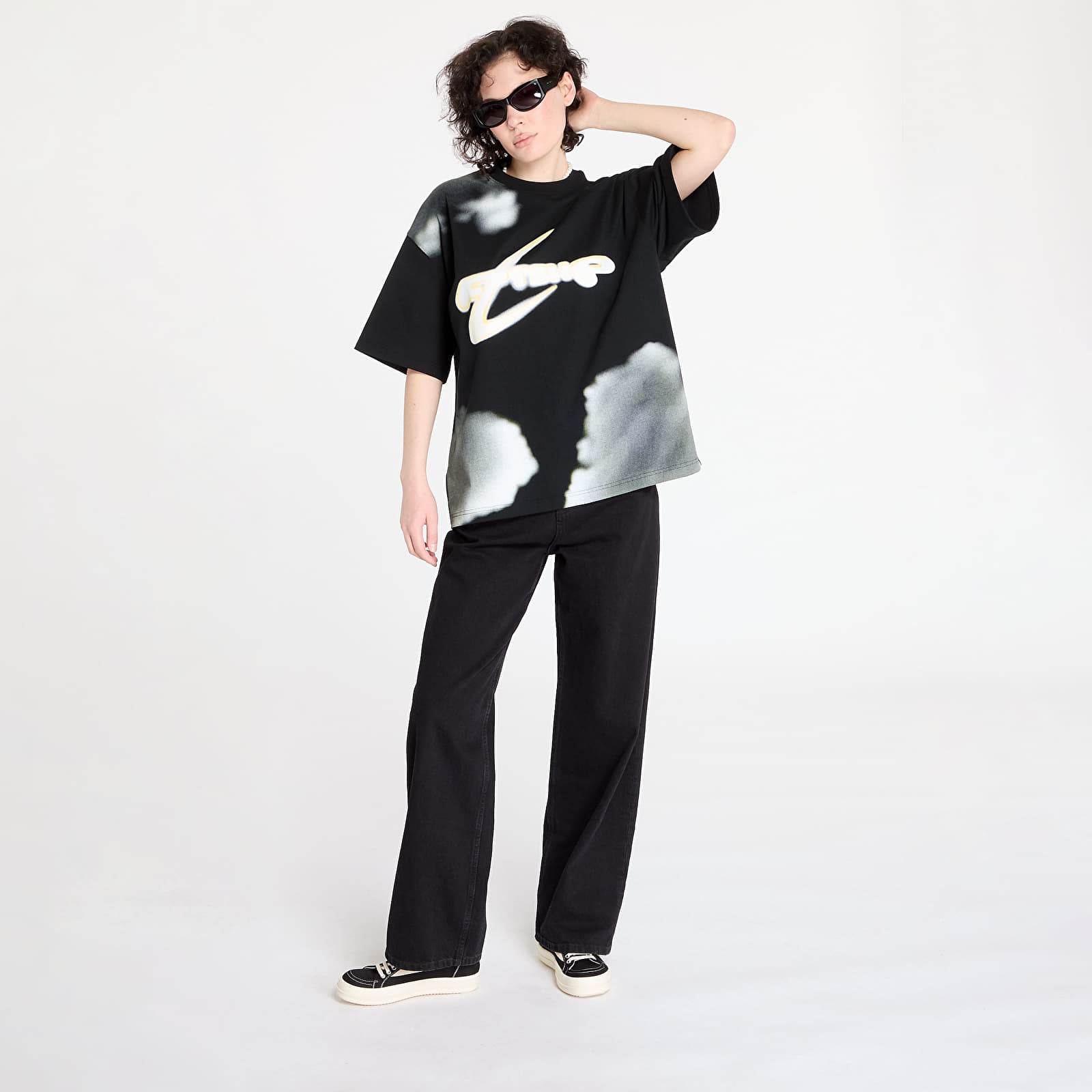 Pólók Walking Art By FTSHP T-Shirt UNISEX Black Clouds