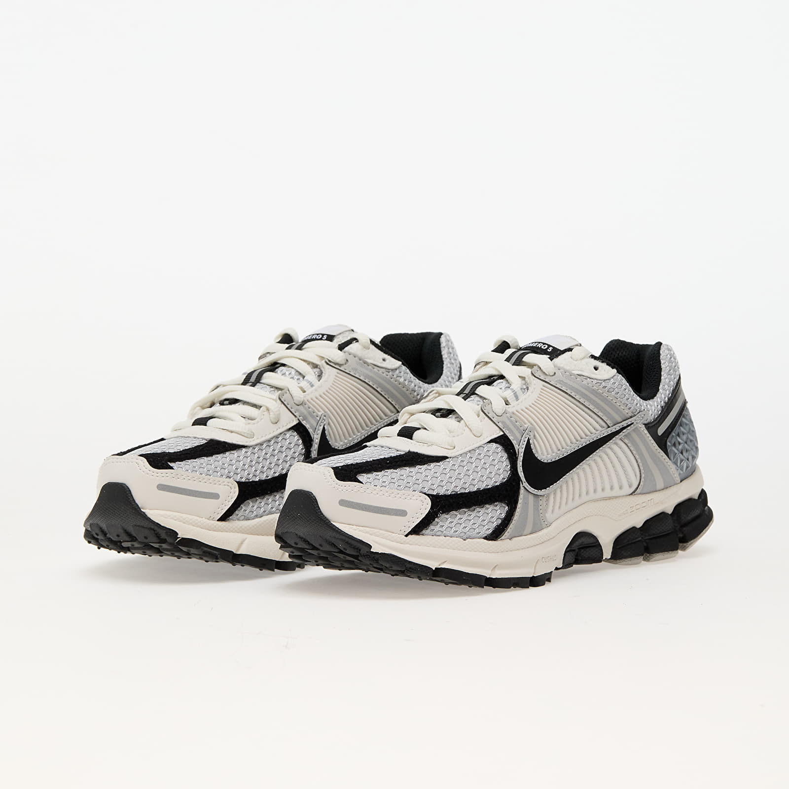 Buty damskie Nike W Zoom Vomero 5 Photon Dust/ Black-Phantom