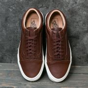 Vans lux hotsell leather old skool