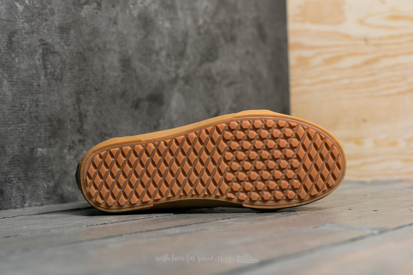 Men's shoes Vans Sk8-Hi (MTE) Black/ Leather/ Gum