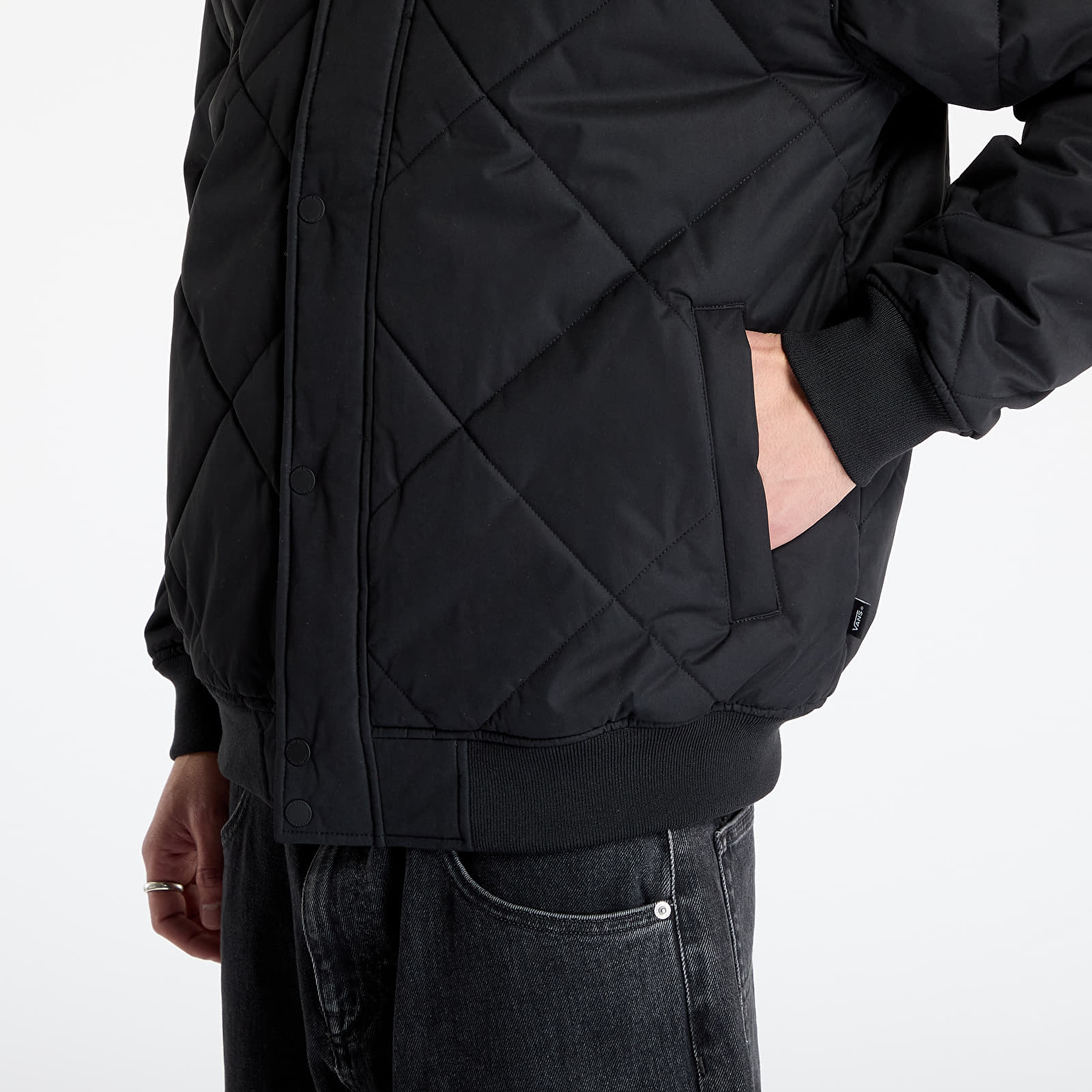 Pánské bundy Vans Hathaway Bomber Black