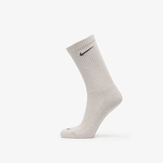 Nike training crew socks 2025