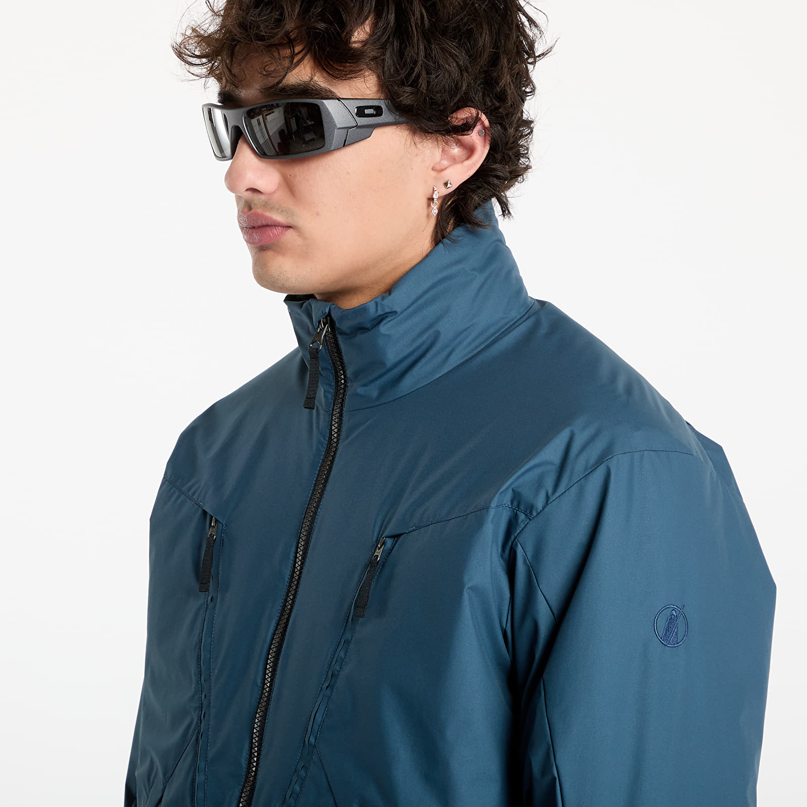 Takit Poutnik by Tilak Continental Jacket Reflecting Pond