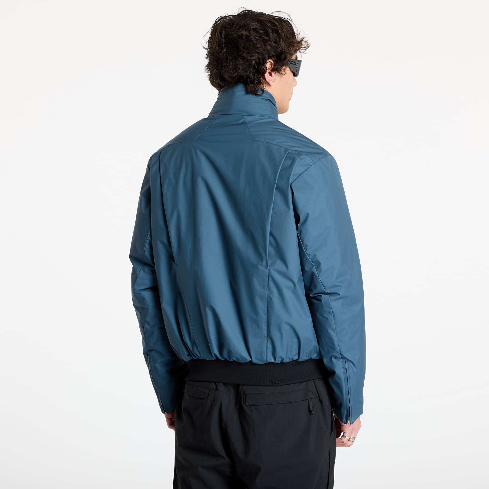 Takit Poutnik by Tilak Continental Jacket Reflecting Pond