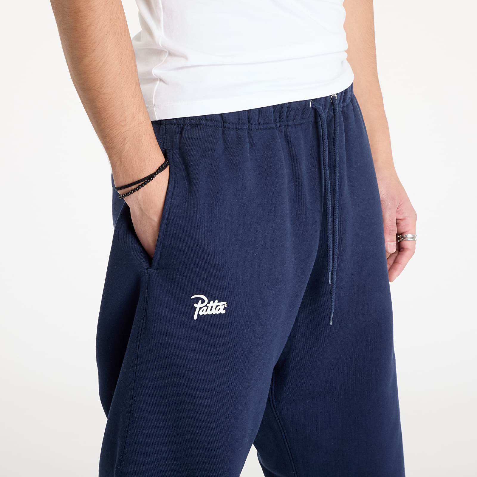 Patta Classic Jogging Pants Black Iris - 1 | YEO