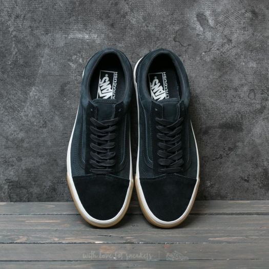 All black sale vans white sole