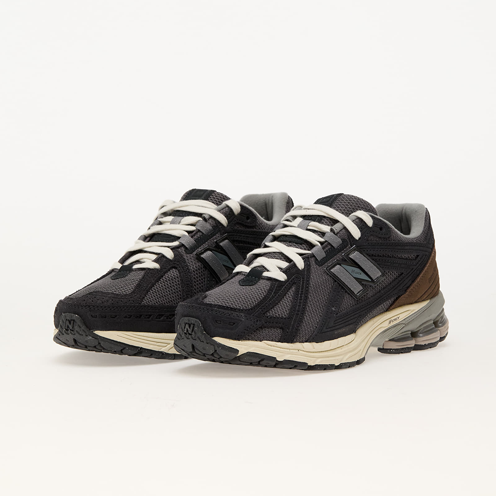 Chaussures et baskets homme New Balance 1906 Phantom