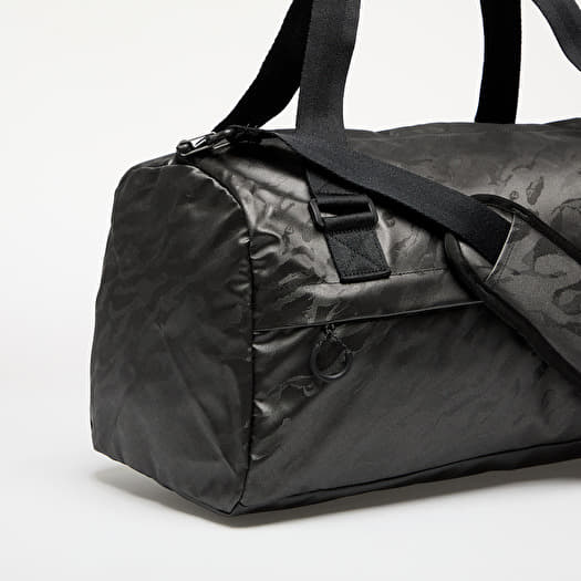 Storm duffle bag 2025