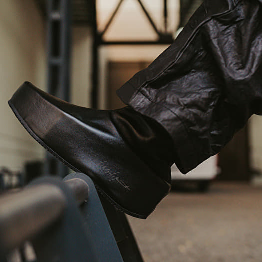 Y-3 Kyasu Overboot Black/ Cinder/ Black | Footshop