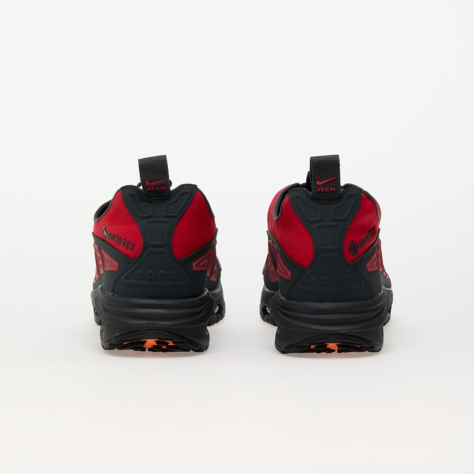 Women's shoes Nike W Air Max Sndr Gtx Hyper Crimson/ Dk Smoke Grey-Fire Red