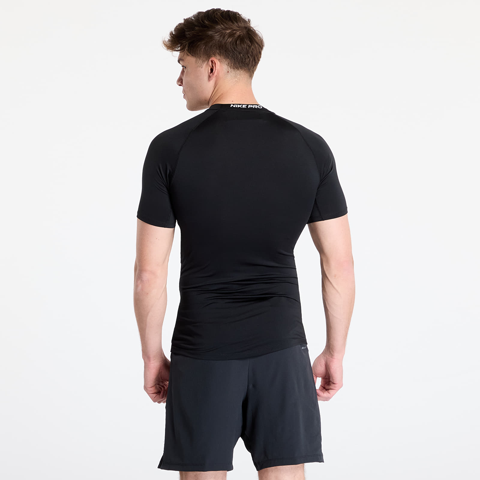 Koszulki Nike Pro Men's Dri-FIT Tight Short-Sleeve Fitness Top Black/ White