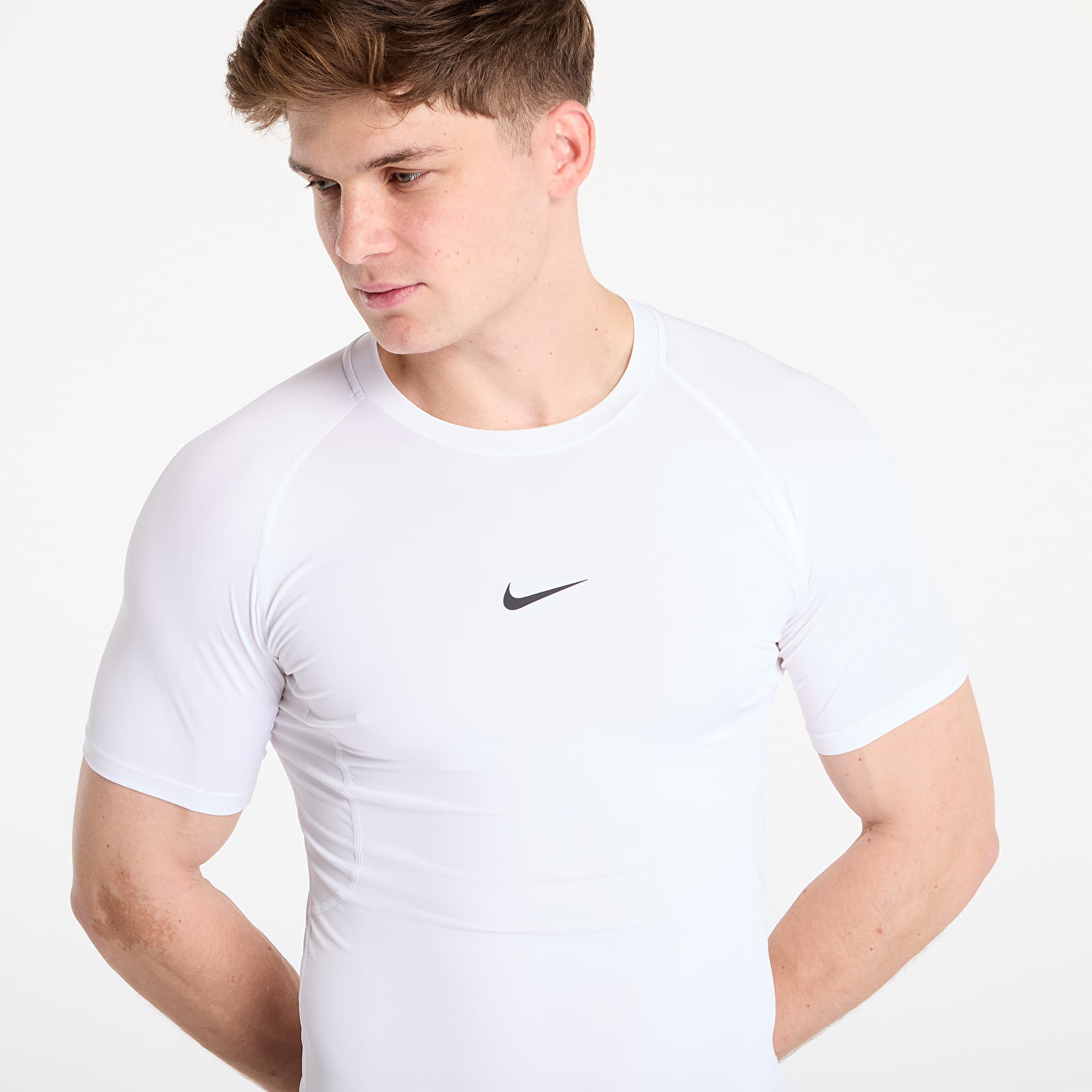 Koszulki Nike Pro Men's Dri-FIT Tight Short-Sleeve Fitness Top White/ Black