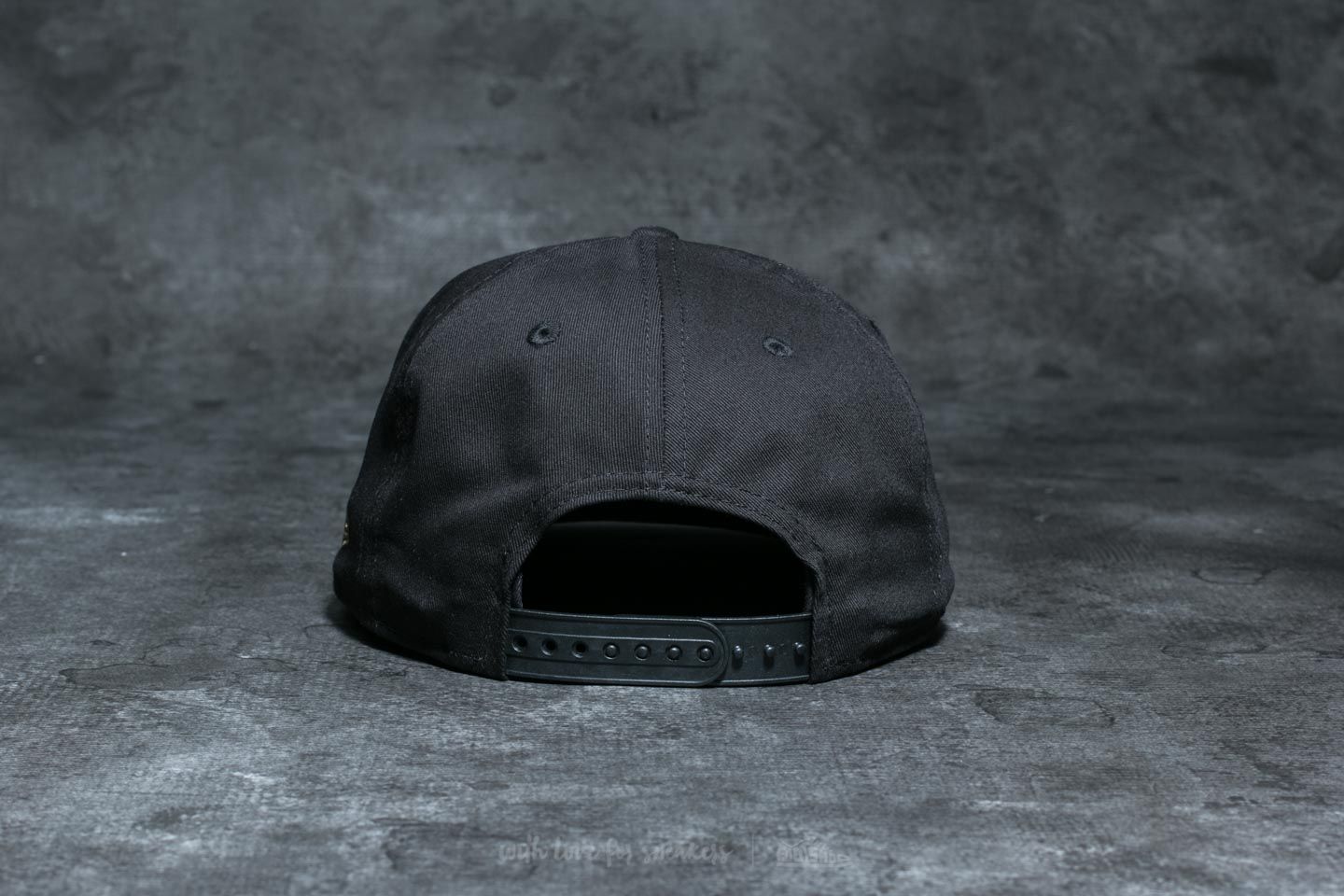 Kepurės New Era 9Fifty League Essential New York Yankees Cap Black/ Khaki