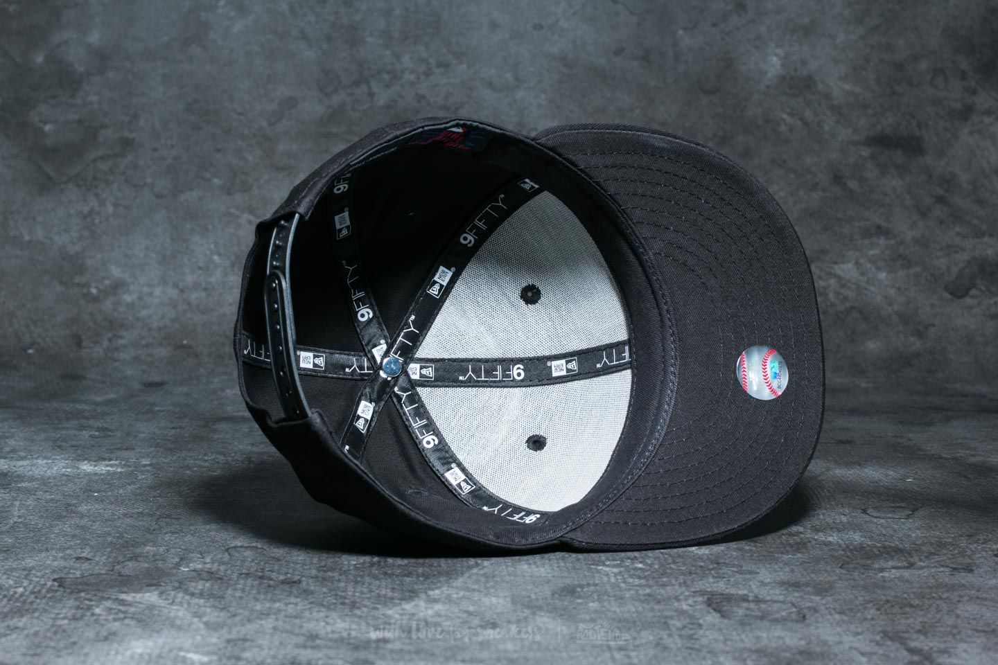 Kepurės New Era 9Fifty League Essential New York Yankees Cap Black/ Khaki