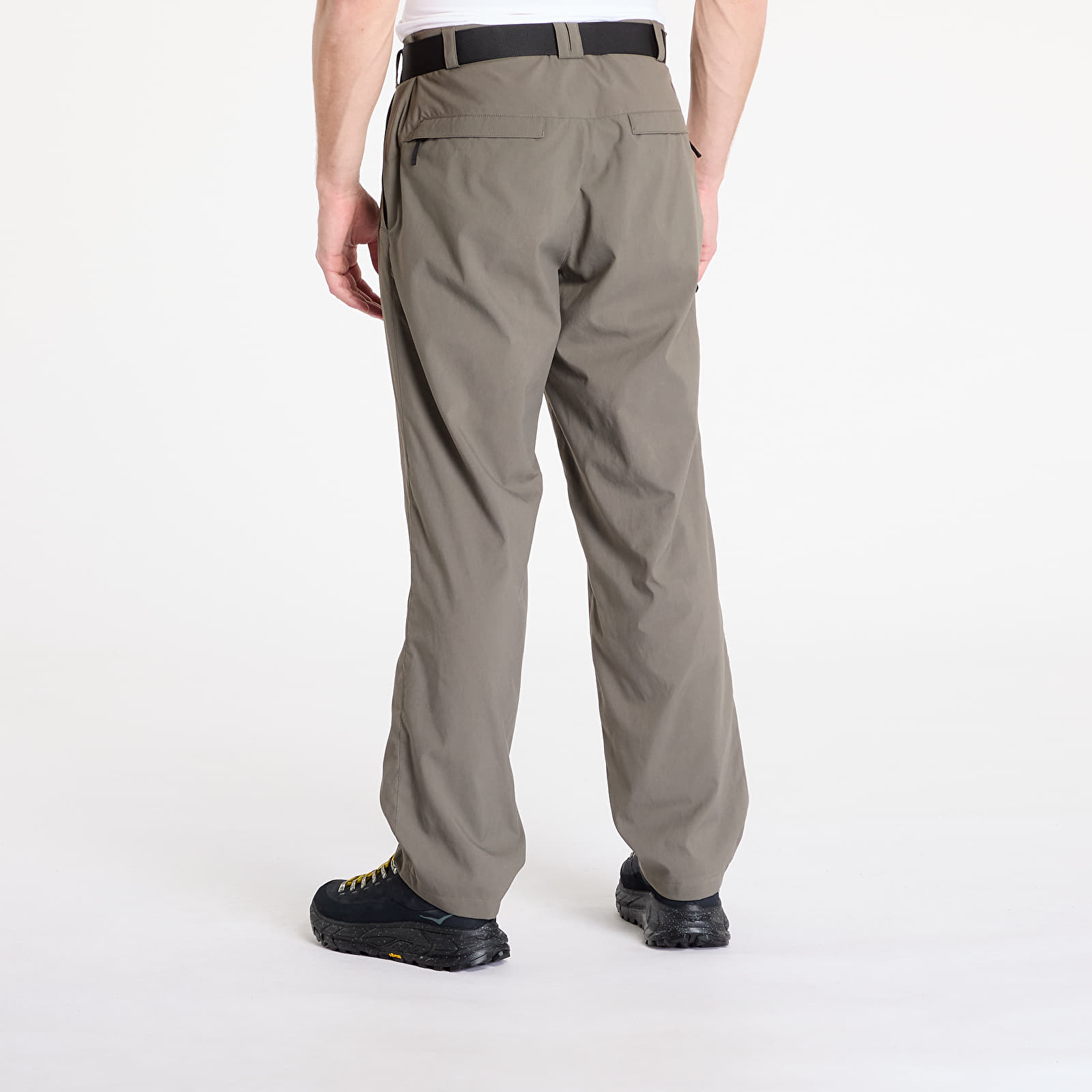 Broeken en spijkerbroeken Tilak Monk Alpha Pants Khaki