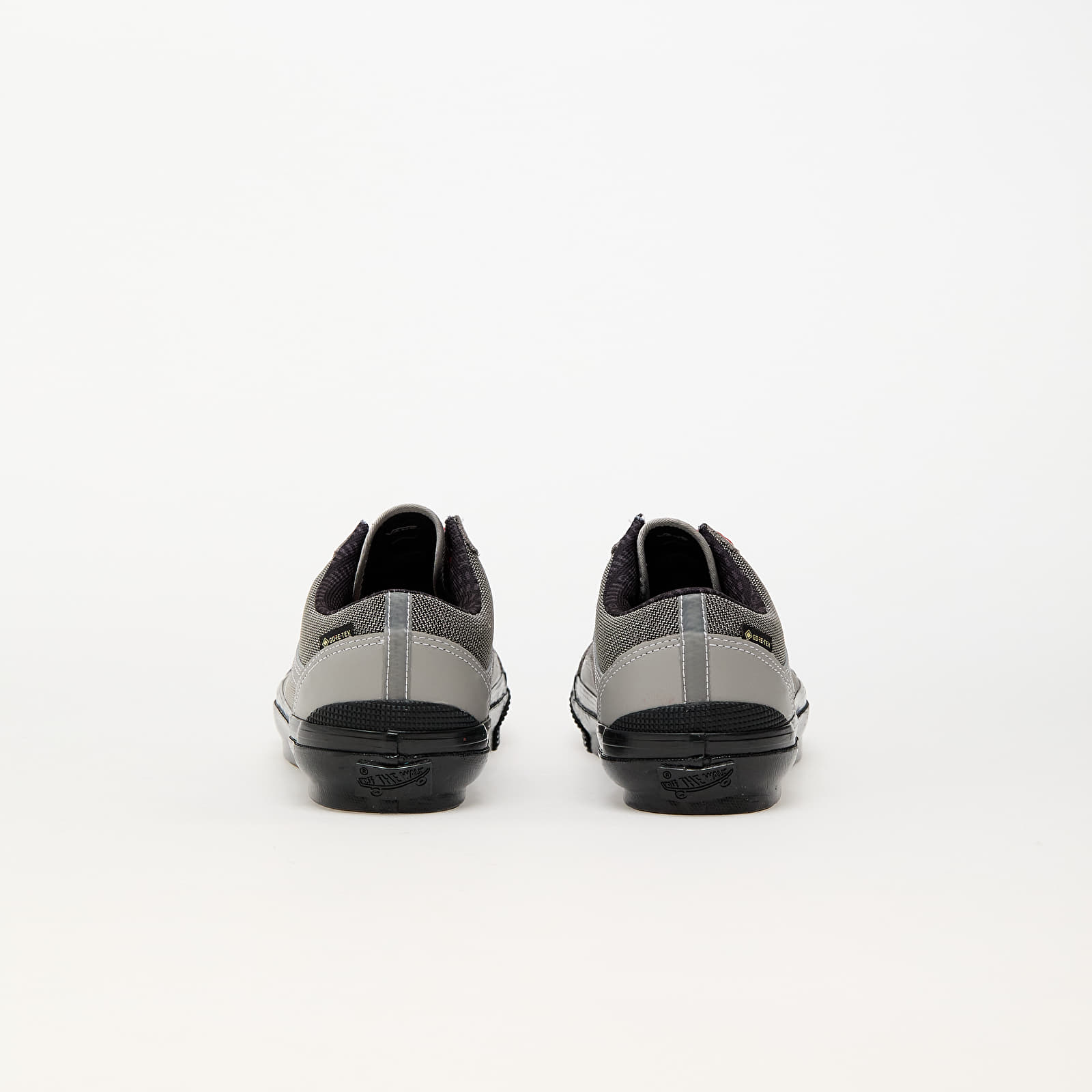 Pánské tenisky a boty Vans Old Skool Gore-Tex LX Metal