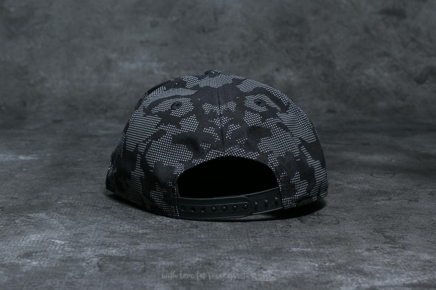 Yankees hotsell cap night