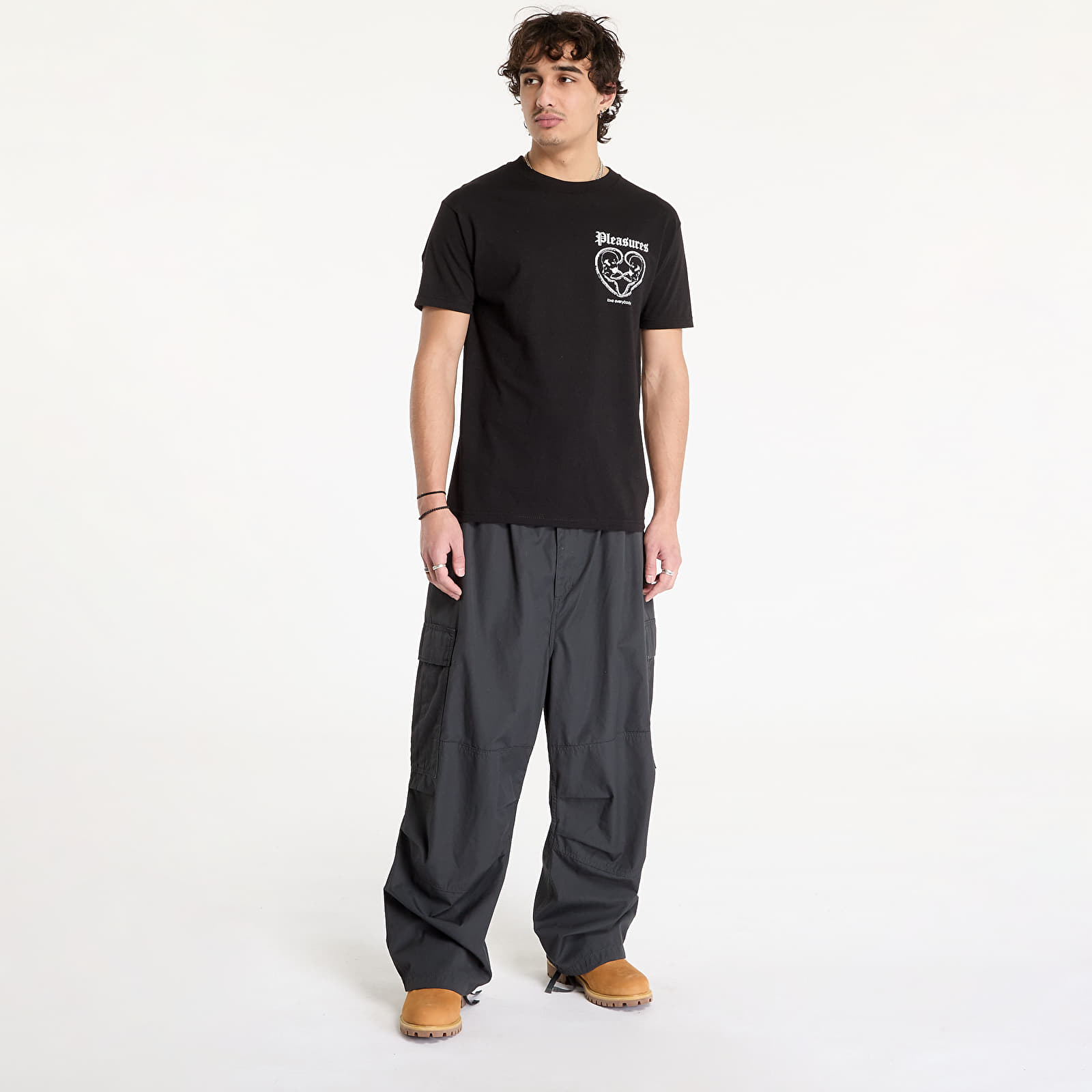 Männer T-Shirts PLEASURES Connected T-Shirt Black