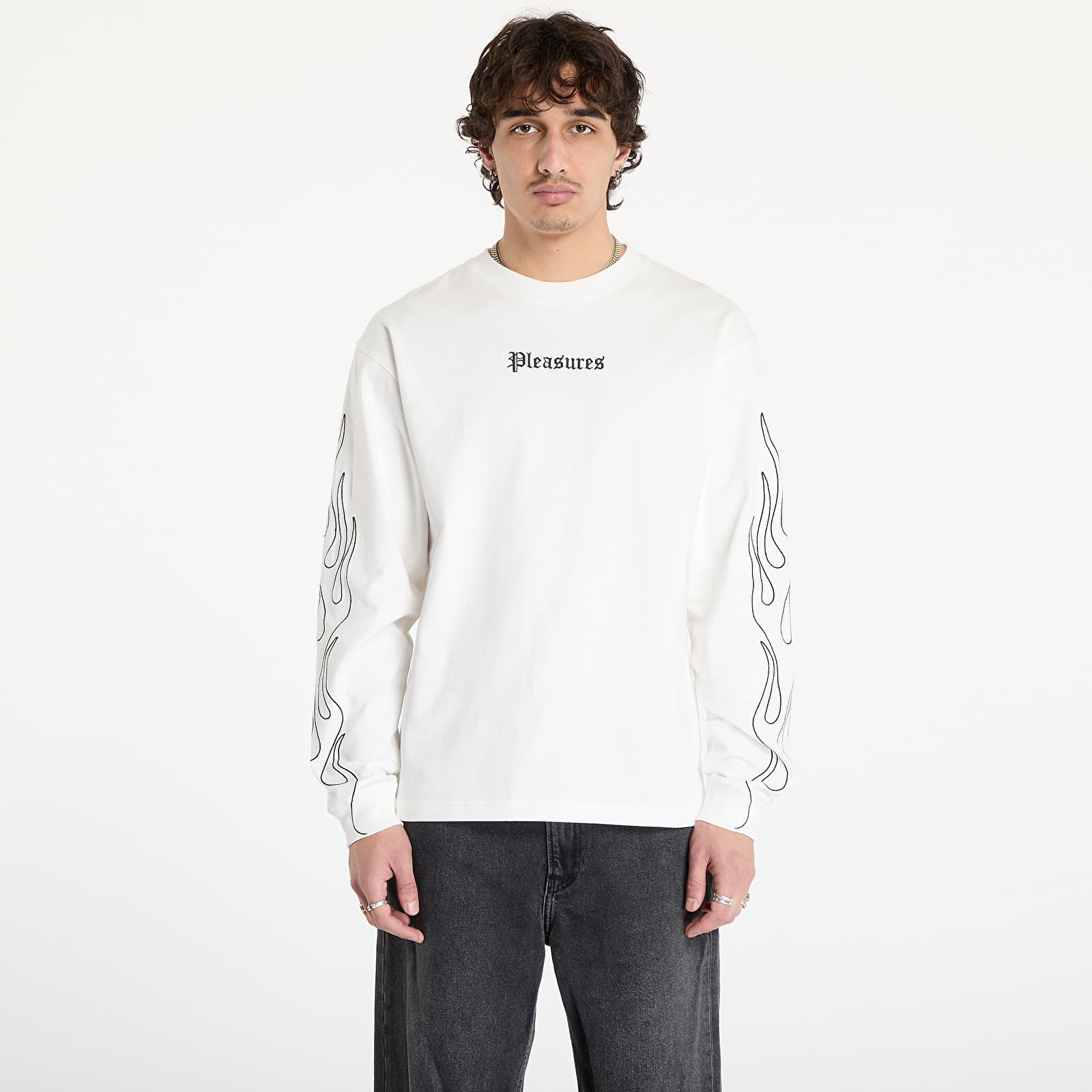 Männer T-Shirts PLEASURES Fiery Heavyweight Longsleeve White