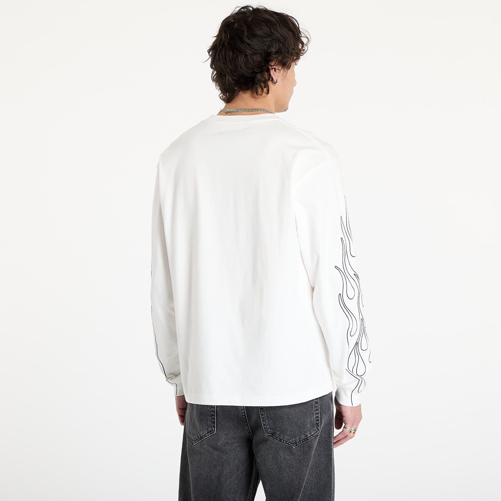 Männer T-Shirts PLEASURES Fiery Heavyweight Longsleeve White
