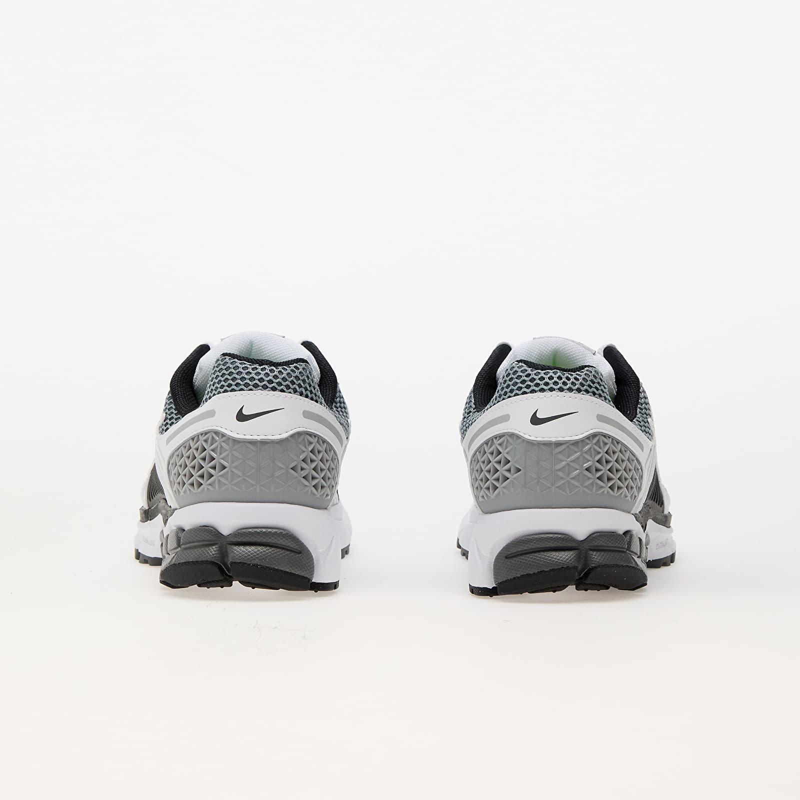 Men's shoes Nike Zoom Vomero 5 SE SP Dark Grey/ Black-White-Sail