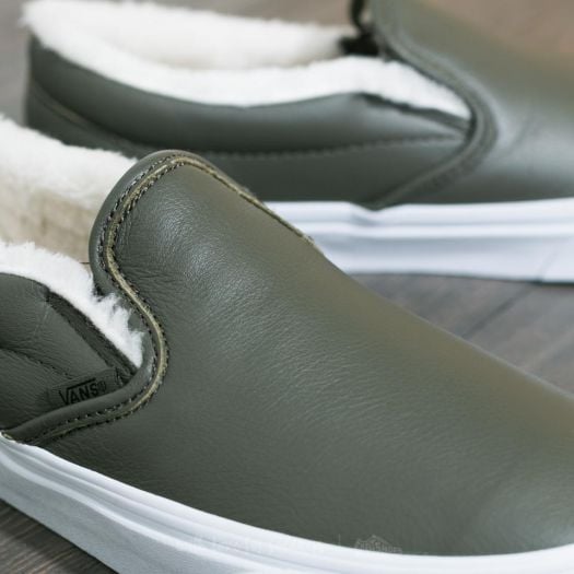 Vans slip ons hot sale fur