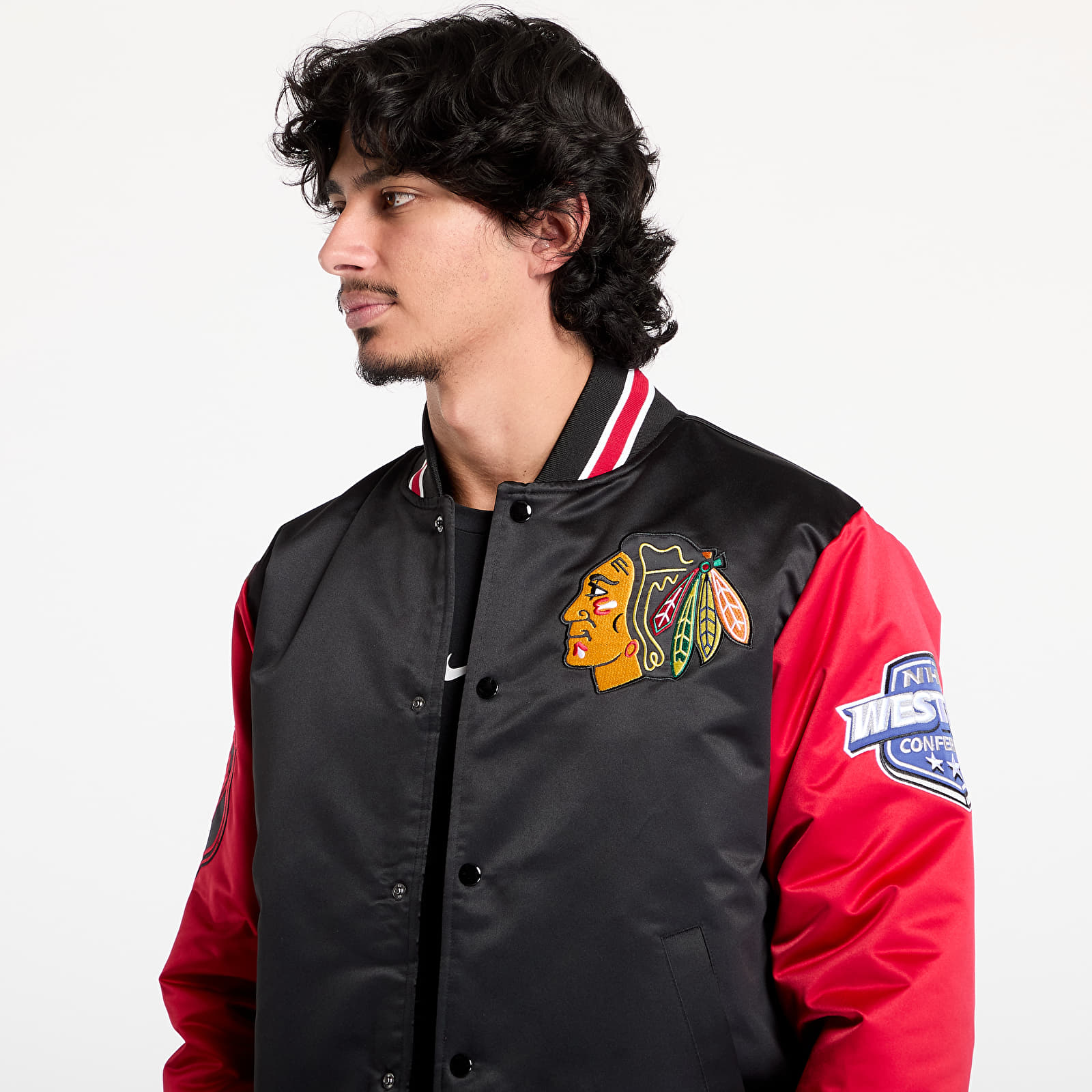 Bombery Mitchell & Ness NHL Primetime Heavyweight Satin Jacket Current Logo Blackhawks Black