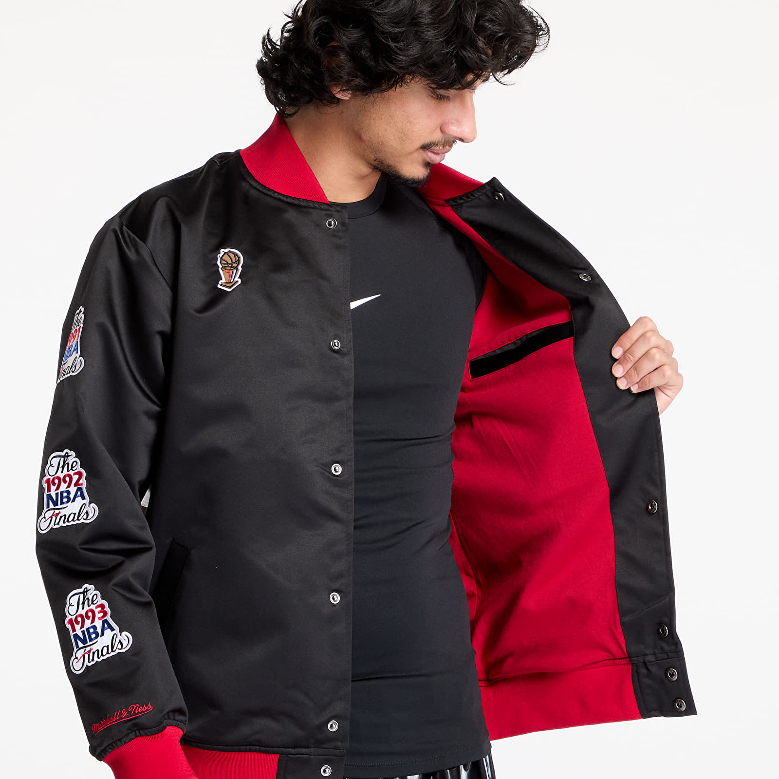 Bombery Mitchell & Ness Nba Team Og 3.0 Lightweight Satin Jacket Vintage Bulls Black