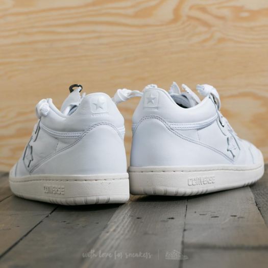 Converse fastbreak hotsell mid white