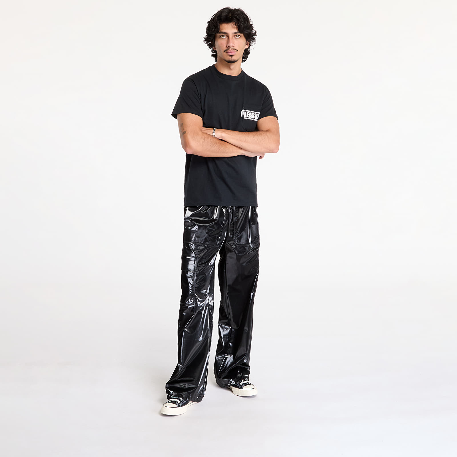 Чоловічі футболки PLEASURES Staff Pocket T-Shirt Black