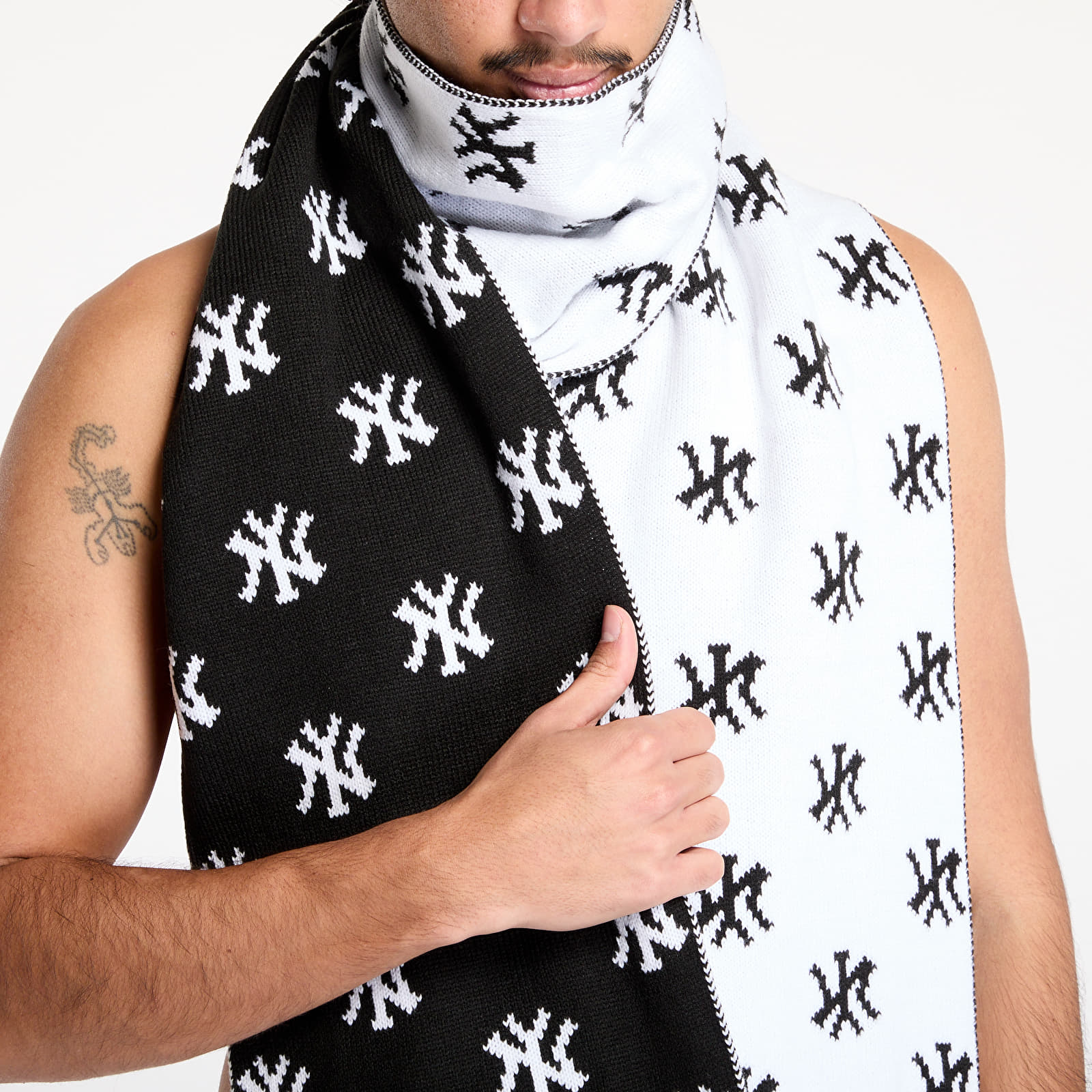 Bufanda New Era New York Yankees MLB Monogram Scarf Black/ White
