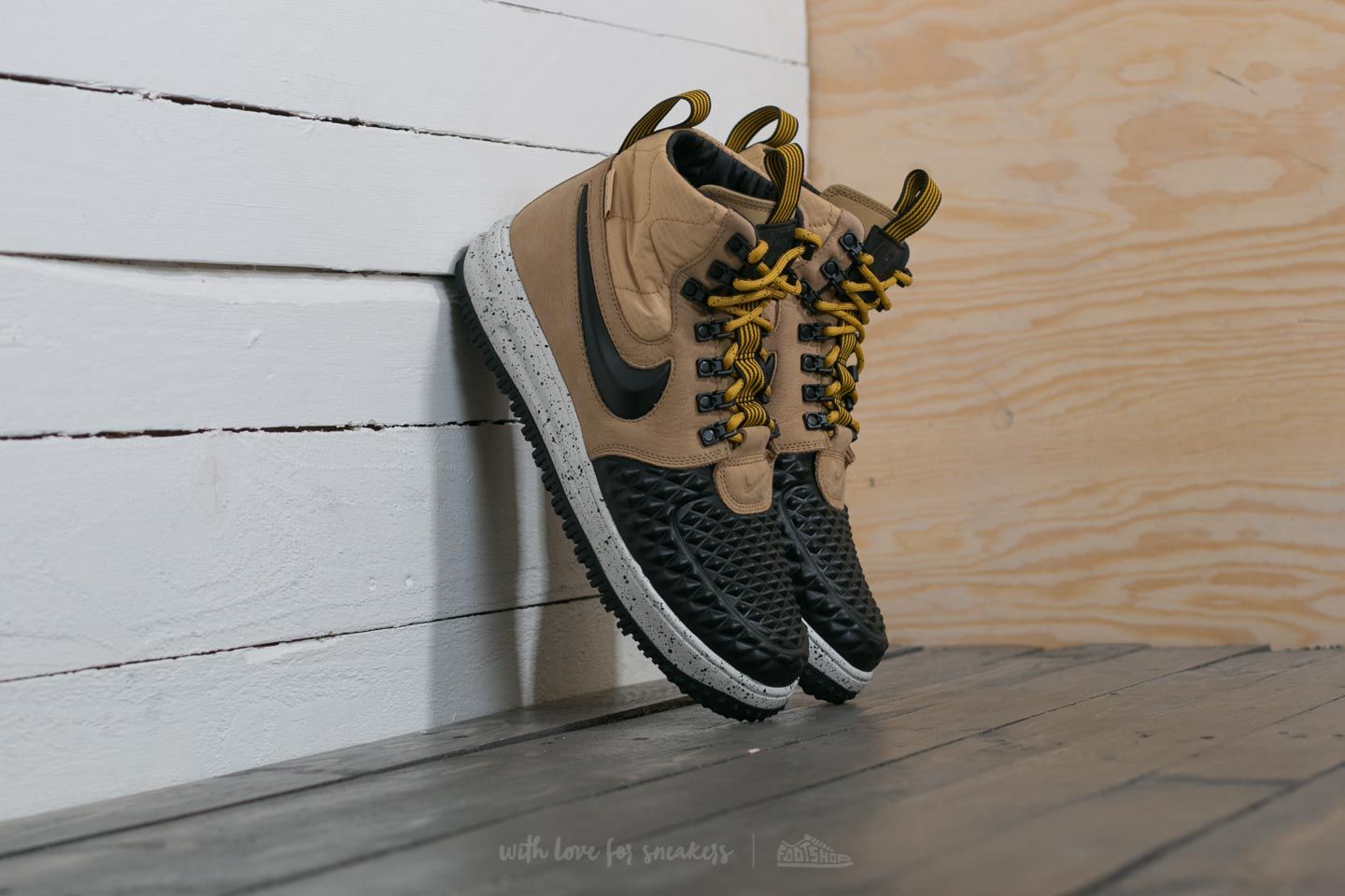 Nike lunar force 1 duckboot 17 gold black new arrivals