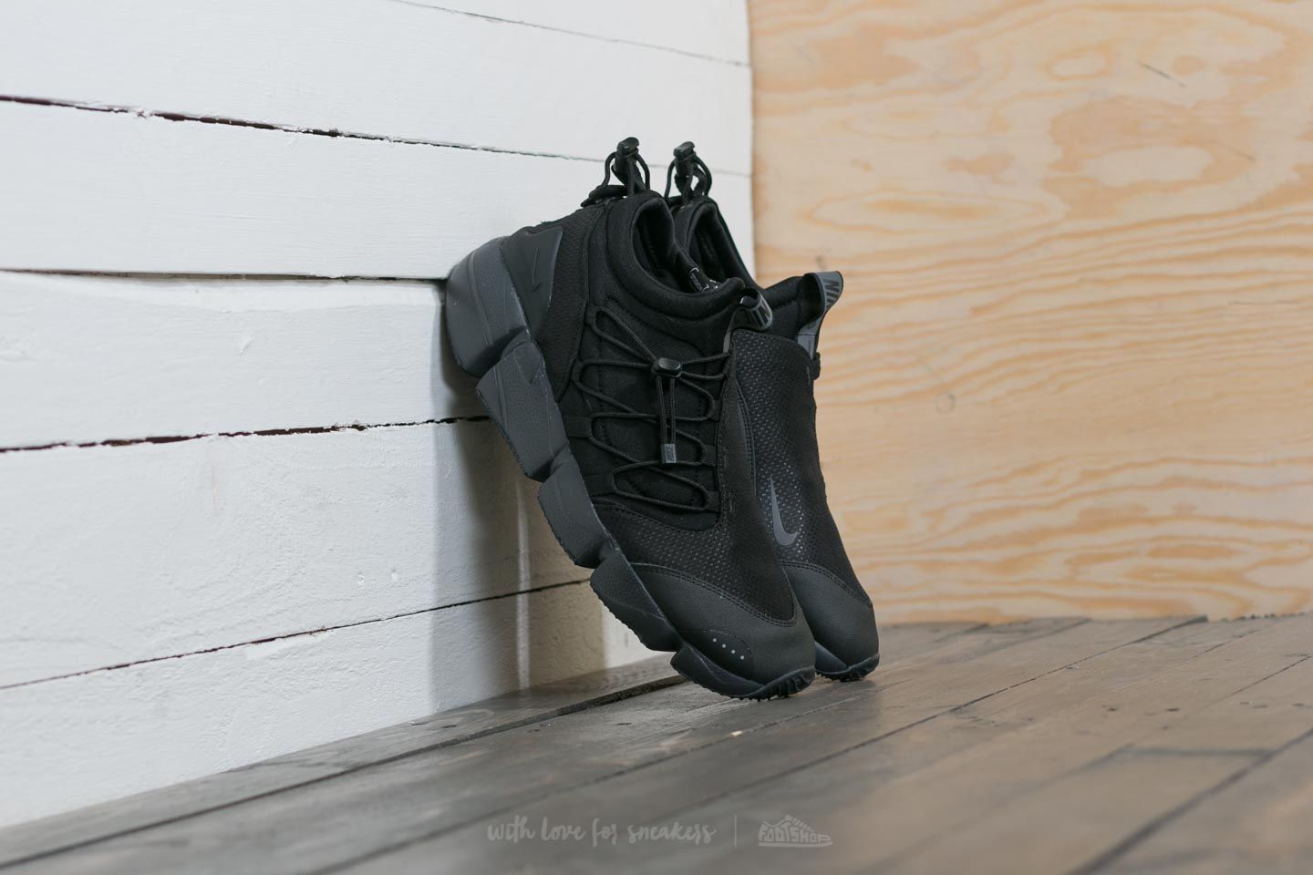 Air footscape outlet utility dm