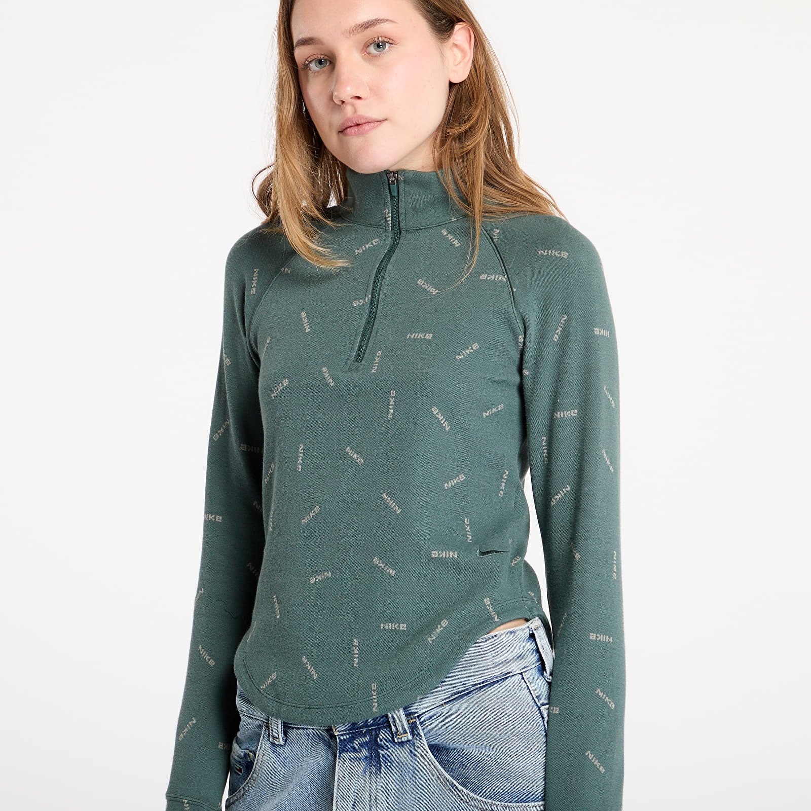 Women's T-shirts Nike Sportswear Women's Slim 1/2-Zip Long-Sleeve Logo Top Vintage Green/ Light Army/ Vintage Green