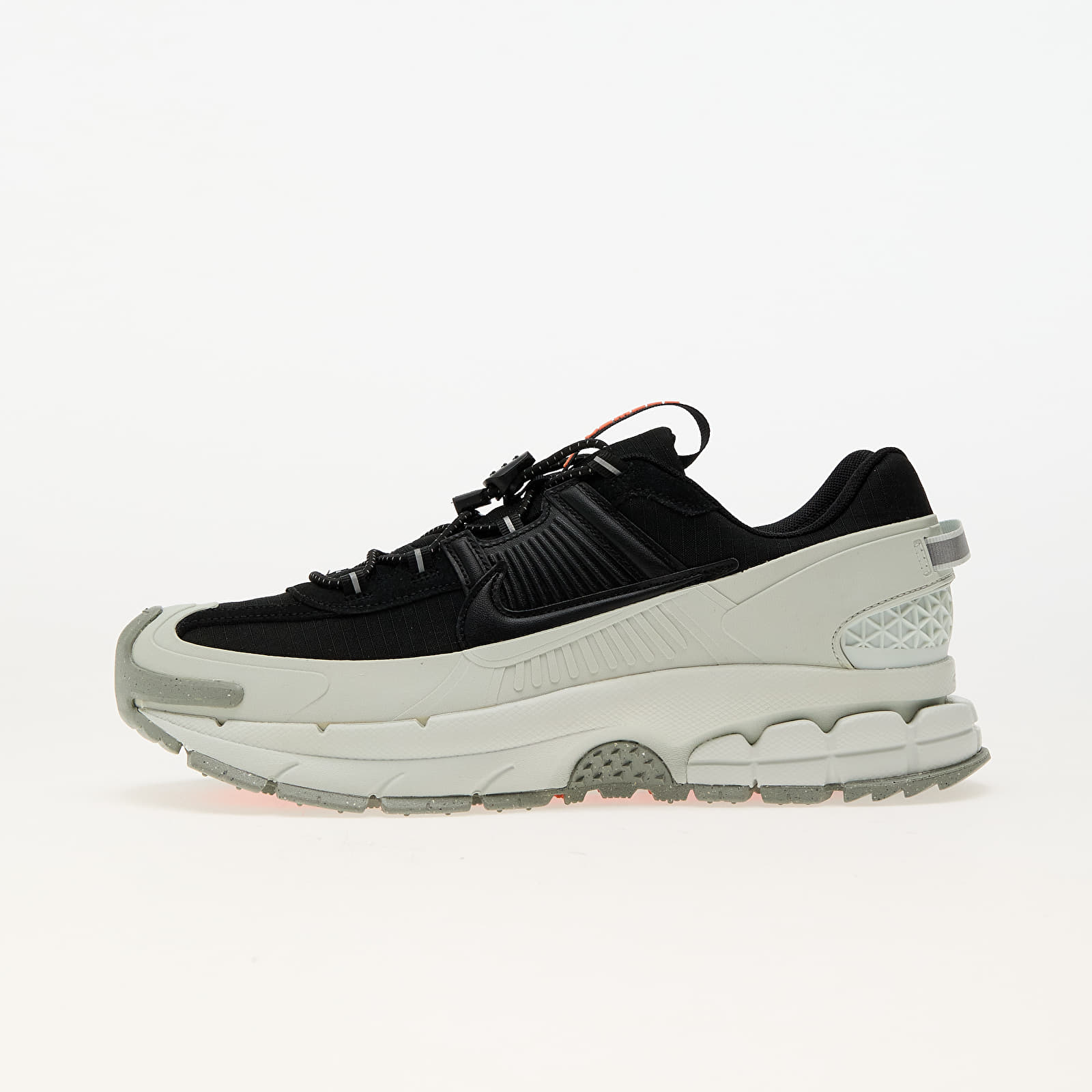 Men's shoes Nike Zoom Vomero Roam Black/ Black-Light Silver-Jade Horizon