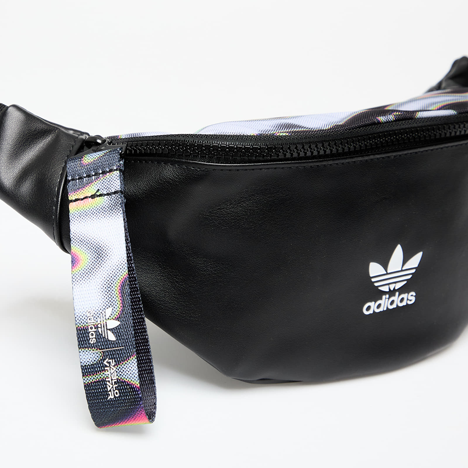 Ledvinky adidas x Pabllo Vittar Pride Waistbag Black