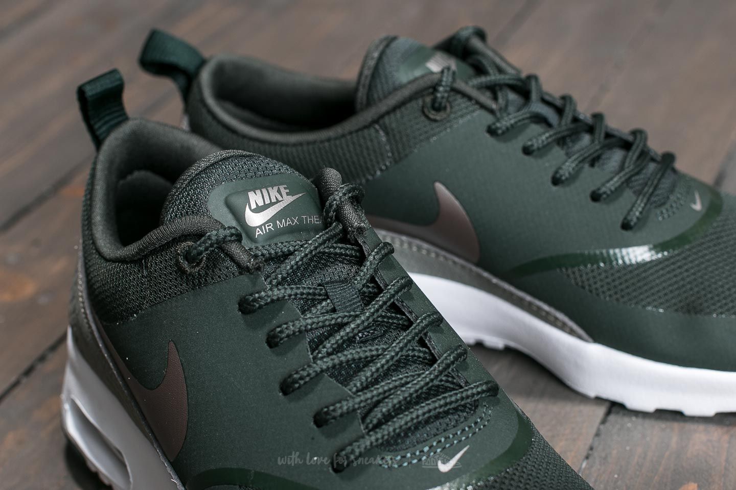Zapatillas mujer Nike W Air Max Thea Outdoor Green/ Metallic Pewter