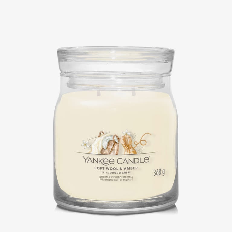 Svíčky a difuzéry Yankee Candle Signature Medium Jar 2 Wicks - Soft Wool & Amber
