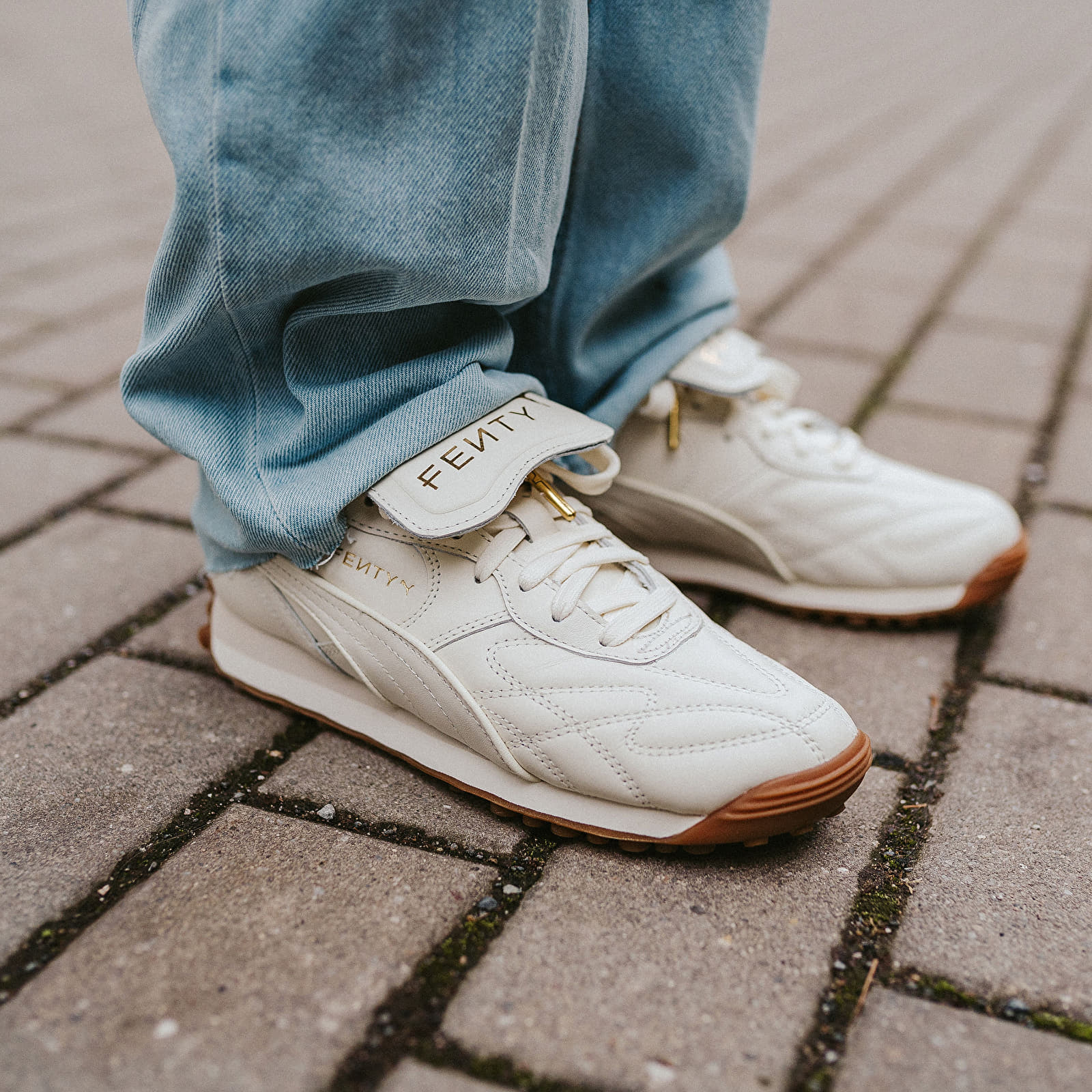 Дамски кецове и обувки Puma x Fenty Avanti VL Warm White
