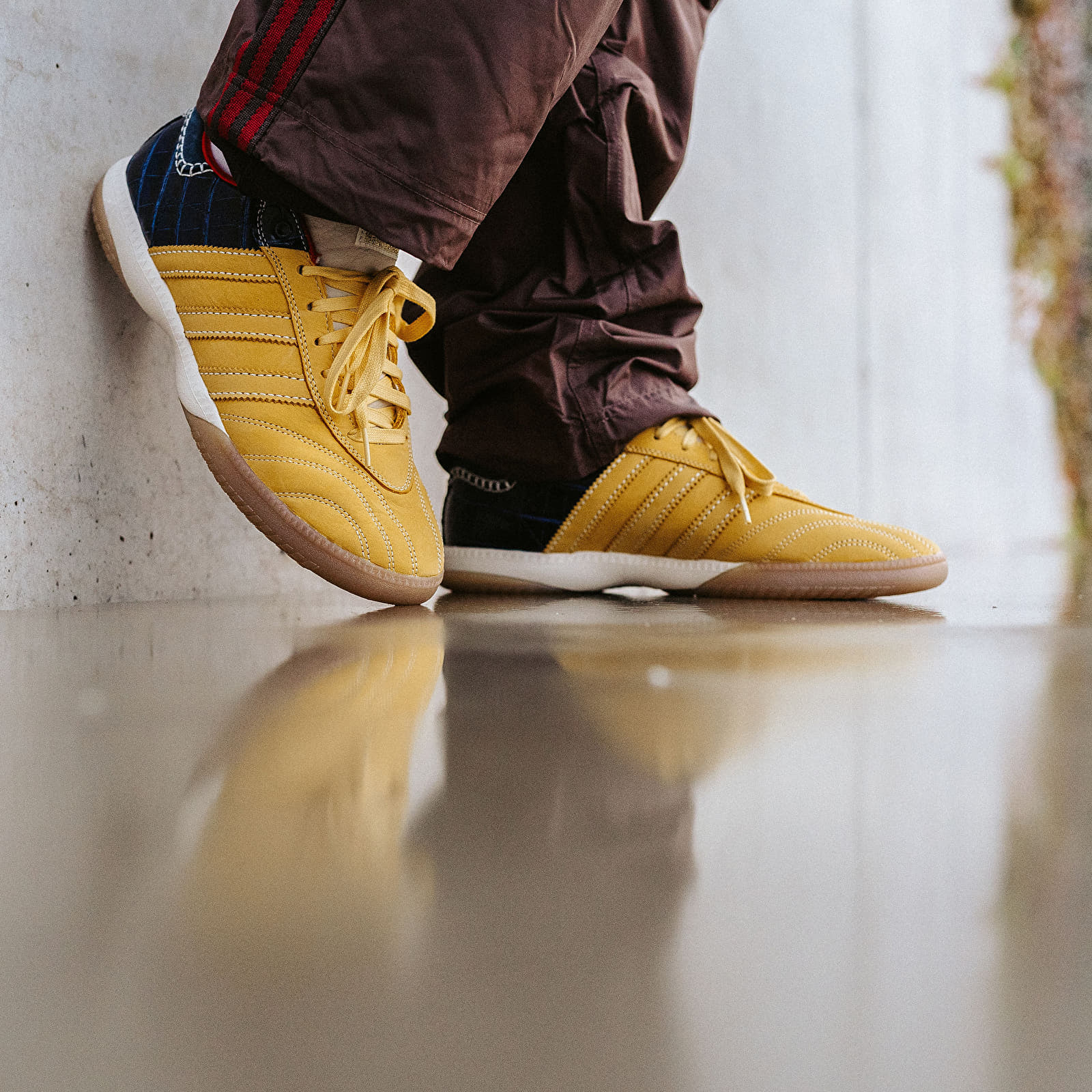 Men's shoes adidas x Wales Bonner Mn Samba Suede St Fade Gold S14/ St Fade Gold S14/ Collegiate Navy