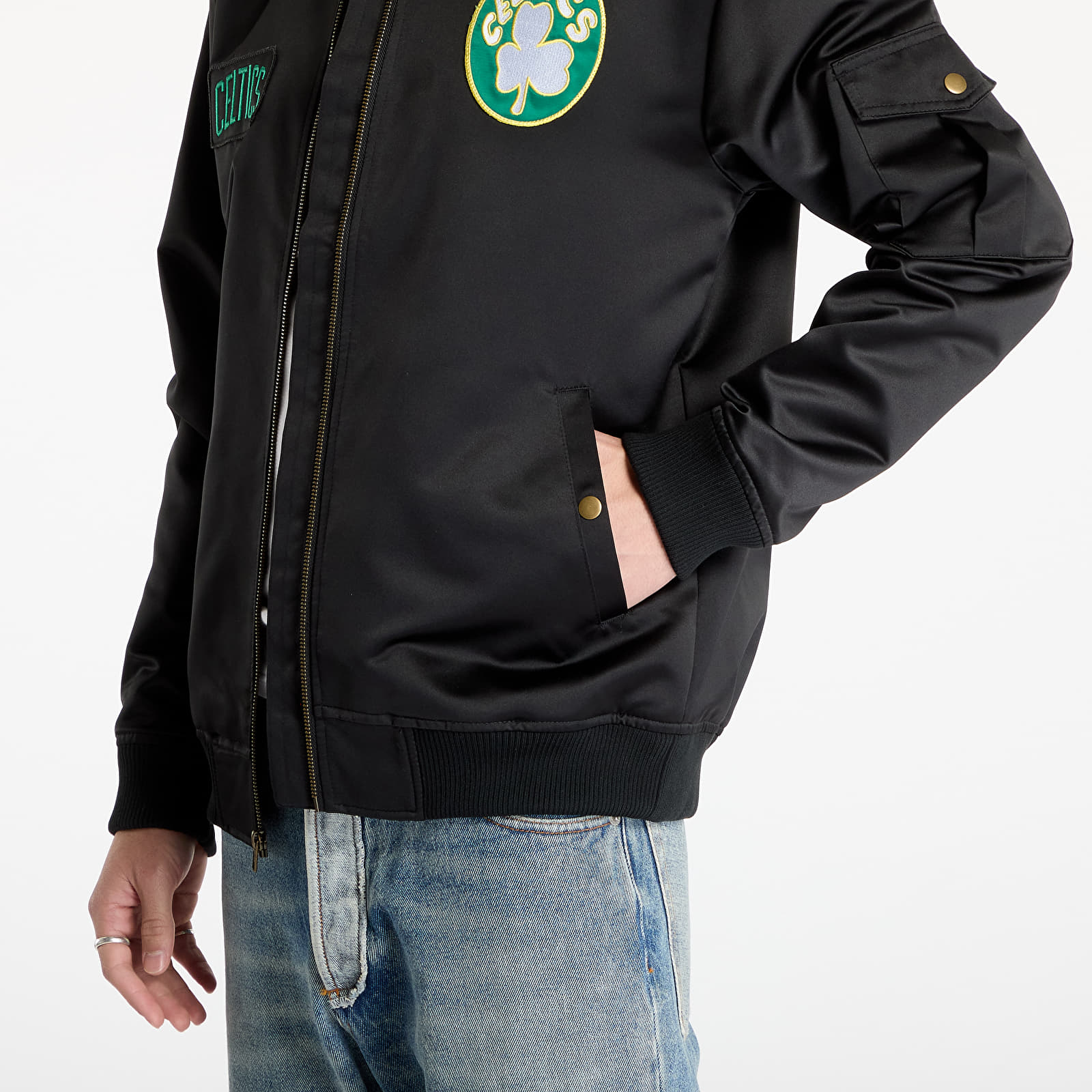 Takit Mitchell & Ness NBA Team Leader Satin Vintage Logo Celtics Bomber Black