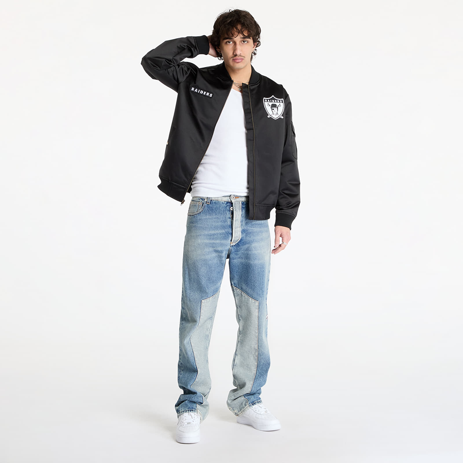 Bundy Mitchell & Ness NFL Team Leader Satin Vintage Logo Raiders Bomber Black