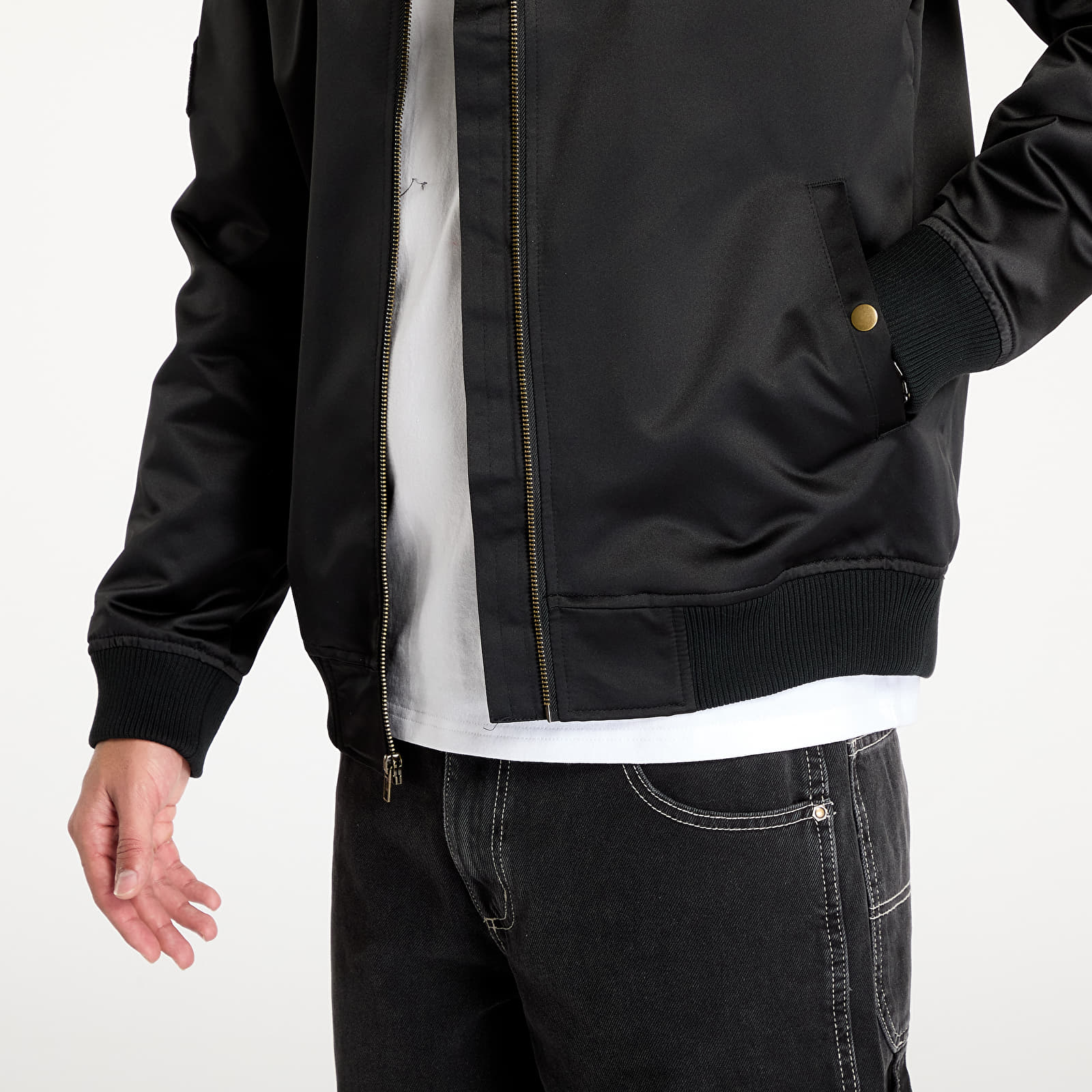 Bundy Mitchell & Ness NBA Team Leader Satin Vintage Logo Bulls Bomber Black