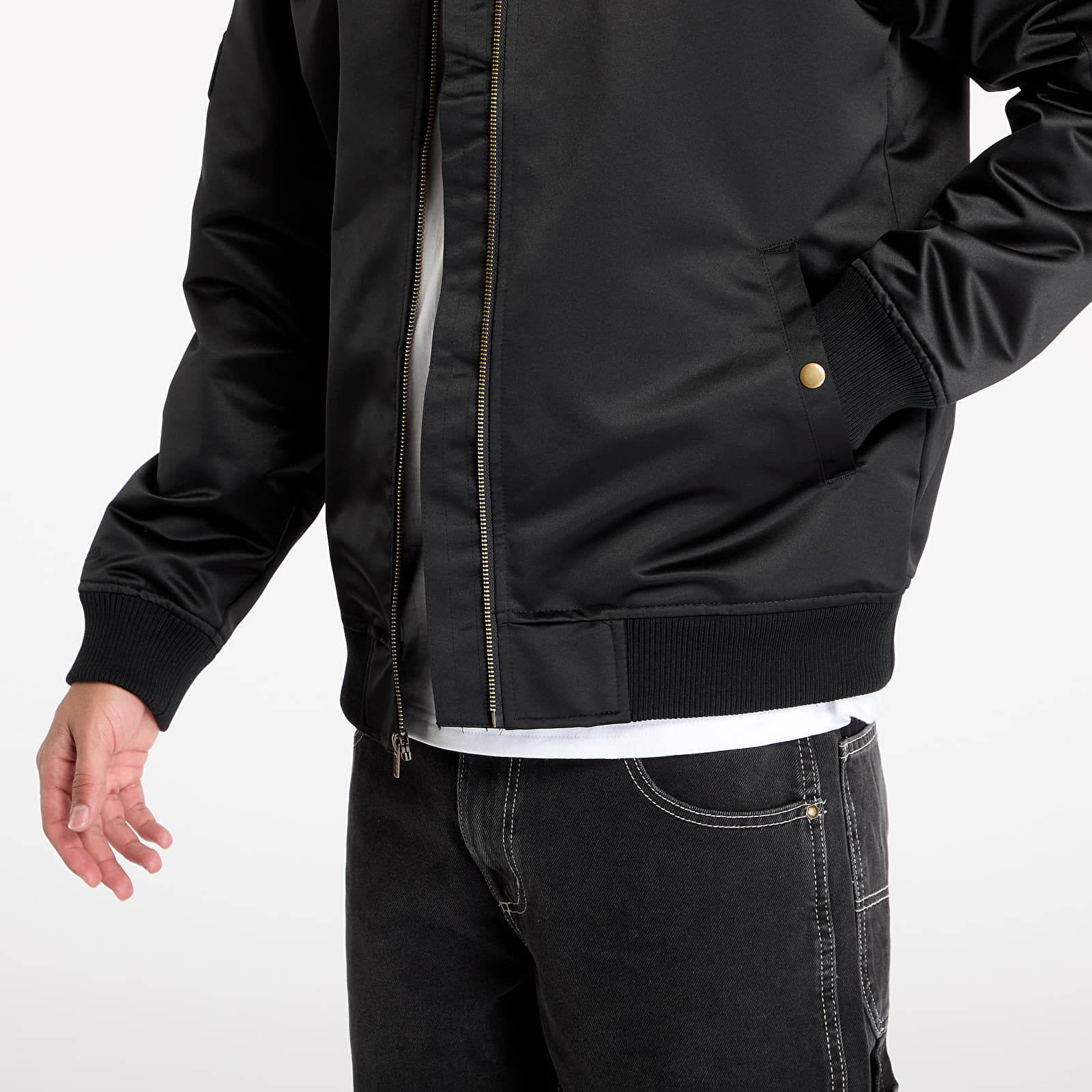 Bundy Mitchell & Ness NBA Team Leader Satin Vintage Logo Heat Bomber Black