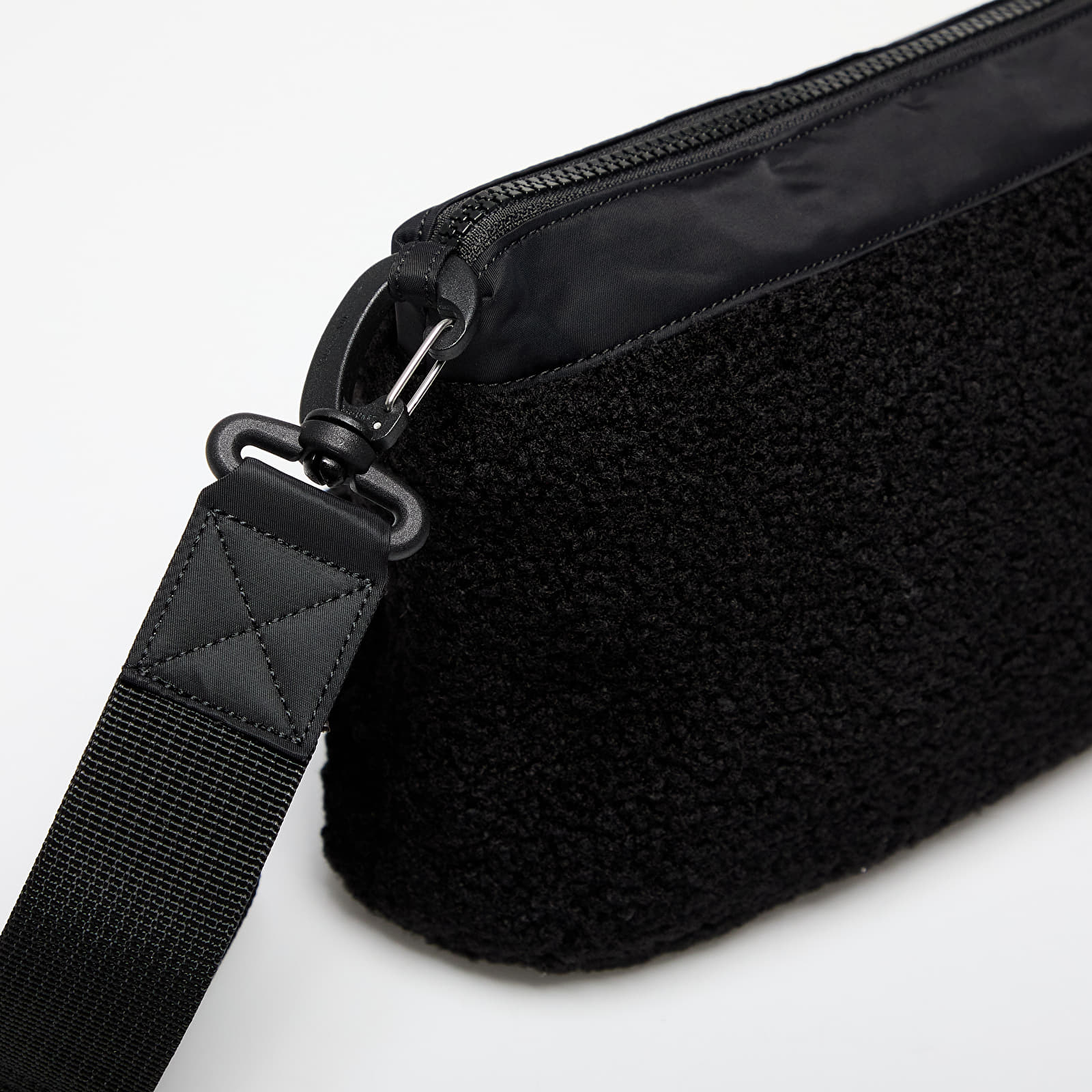 Crossbody kotid Carhartt WIP Orla Strap Bag Black/ Black