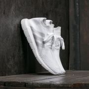 Adidas originals swift run primeknit trainers sales
