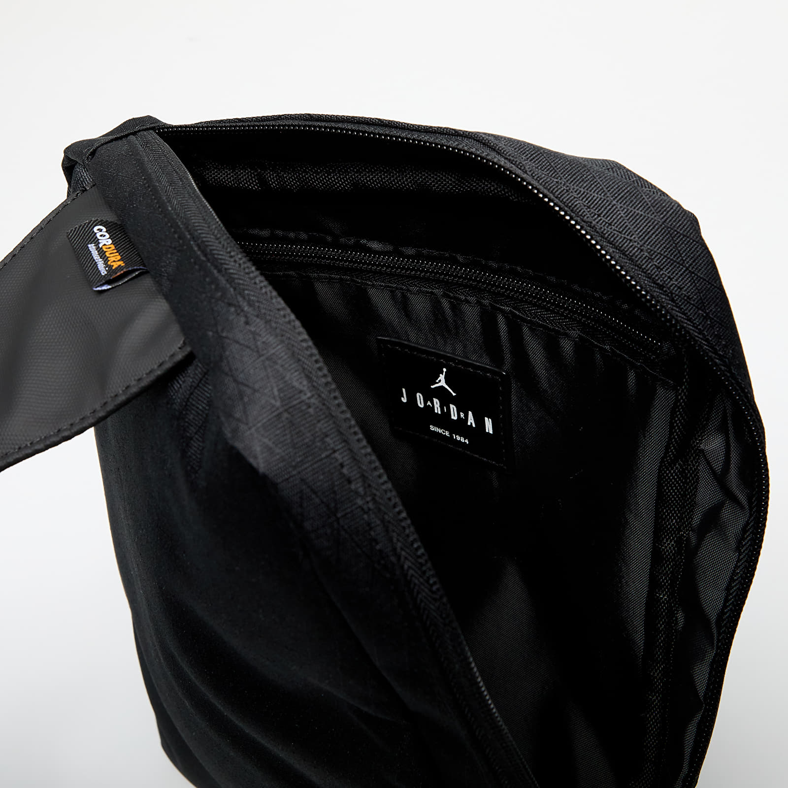 Tašky přes rameno Jordan Jam Collectors Crossbody Bag Black