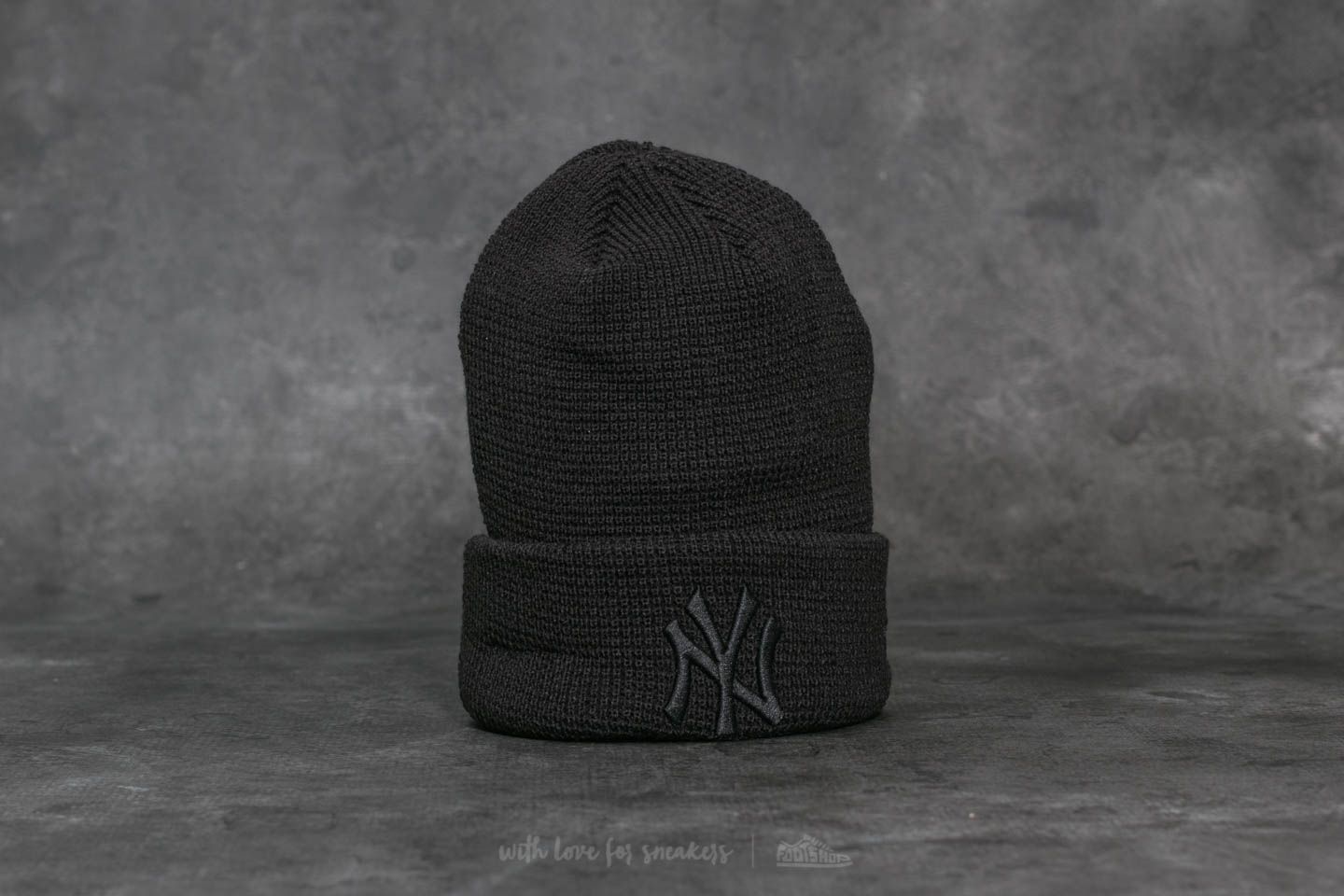 Hats New Era MLB Essential Waffle Knit New York Yankees Beanie Black
