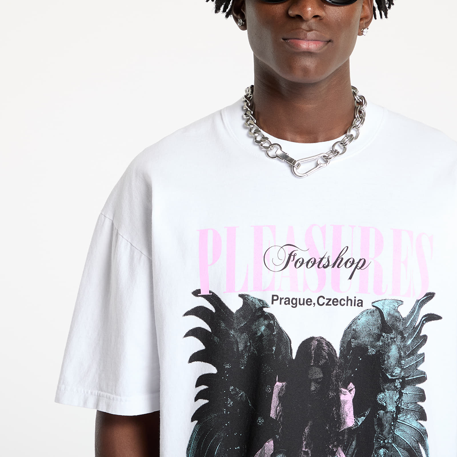 Koszulki PLEASURES x FTSHP Angel T-Shirt UNISEX White