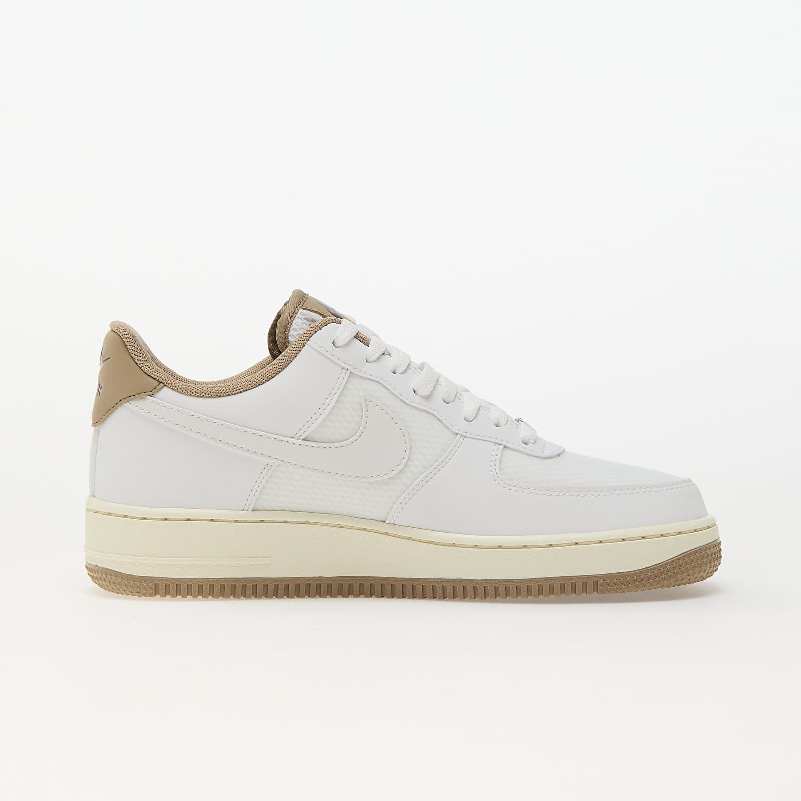 Herren Sneaker und Schuhe Nike Air Force 1 '07 Lv8 Summit White/ Summit White-Khaki